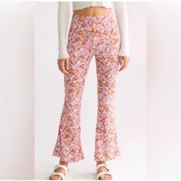 Billabong Hang Loose Ditsy Floral Print High Rise Waist Retro Flare Pant NWT - Picture 2 of 6